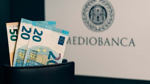 Banconote euro in cartella